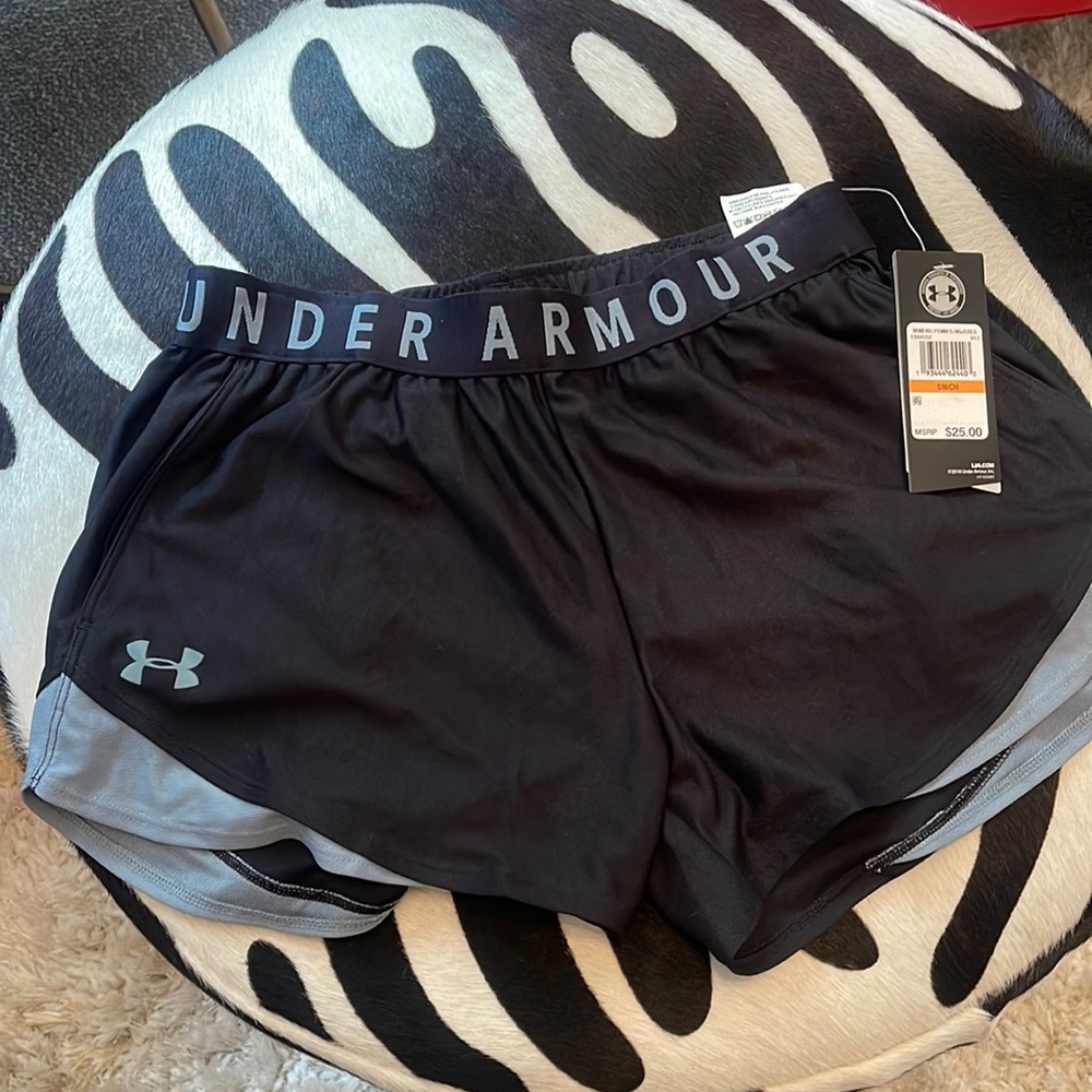 Under Armour NWT Shorts Small Women’s